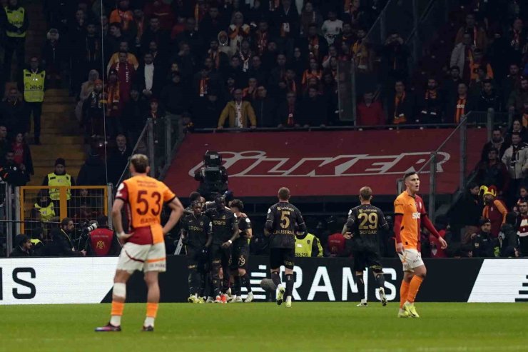 TRENDYOL SÜPER LİG: GALATASARAY: 2 - TRABZONSPOR: 1 (İLK YARI)