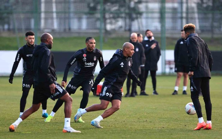 BEŞİKTAŞ, ALANYASPOR MAÇI HAZIRLIKLARINI TAMAMLADI