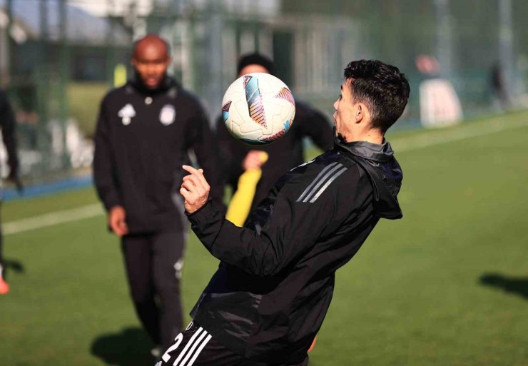 BEŞİKTAŞ’TA RİZESPOR MESAİSİ DEVAM ETTİ
