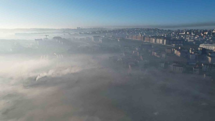 İSTANBUL’DA YILIN SON GÜNÜNDE MASALSI SİS GÖRÜNTÜLERİ