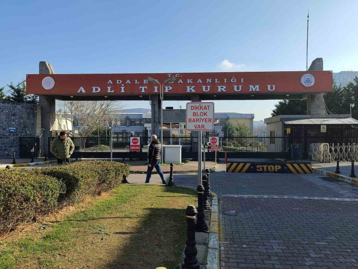 EYÜPSULTAN’DA KAZADA HAYATINI KAYBEDEN 2 KİŞİNİN CENAZELERİ ADLİ TIP KURUMU’NDAN ALINDI