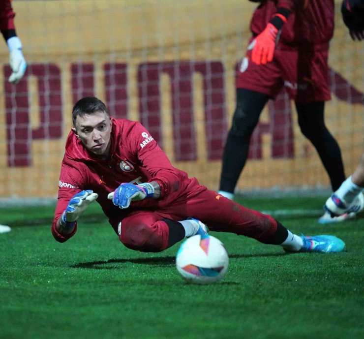 GALATASARAY, GÖZTEPE MAÇI HAZIRLIKLARINI SÜRDÜRDÜ
