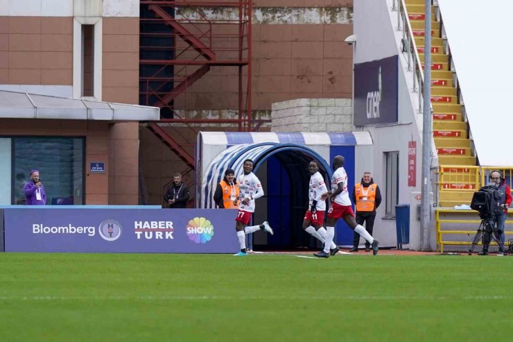 TRENDYOL SÜPER LİG: KASIMPAŞA: 2 - GAZİANTEP FK: 1 (İLK YARI)