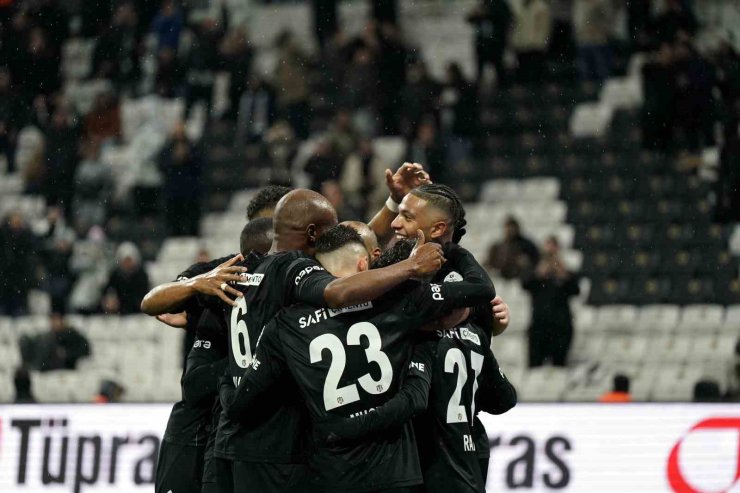 TRENDYOL SÜPER LİG: BEŞİKTAŞ: 2 - BODRUM FK: 0 (İLK YARI)