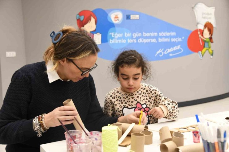 YARIYIL TATİLİNDE EĞLENCENİN ADRESİ KADIKÖY