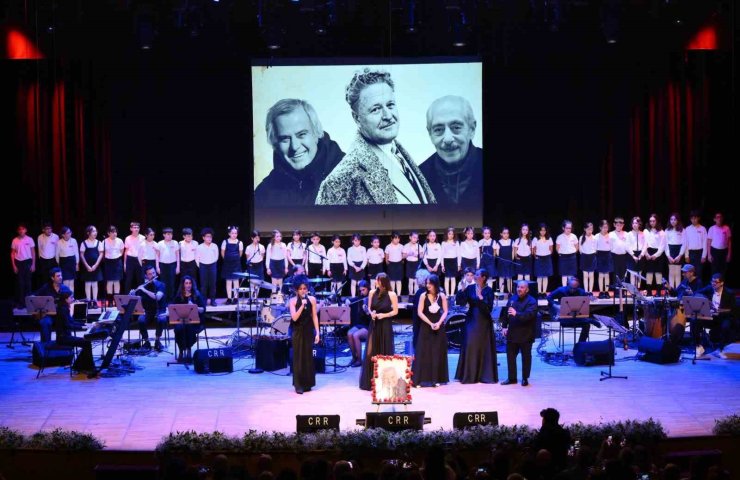 NAZIM HİKMET 123’NCÜ DOĞUM GÜNÜNDE ŞİŞLİ’DE DÜZENLENEN PROGRAMDA ANILDI