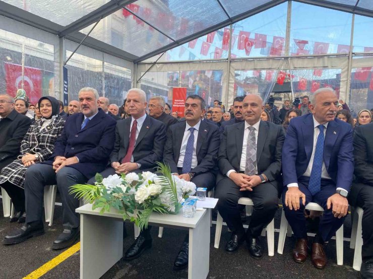 MİLLİ EĞİTİM BAKANI YUSUF TEKİN: “DÜNYADA ÖRNEK GÖSTERİLEN BİR ÜLKE KONUMUNA GELDİK”