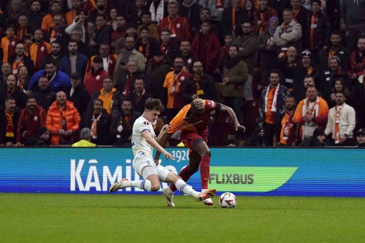UEFA AVRUPA LİGİ: GALATASARAY: 1 - DİNAMO KİEV: 0 (MAÇ DEVAM EDİYOR)