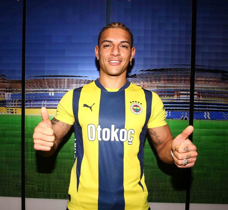 DİEGO CARLOS, FENERBAHÇE’NİN 29. BREZİLYALISI OLDU