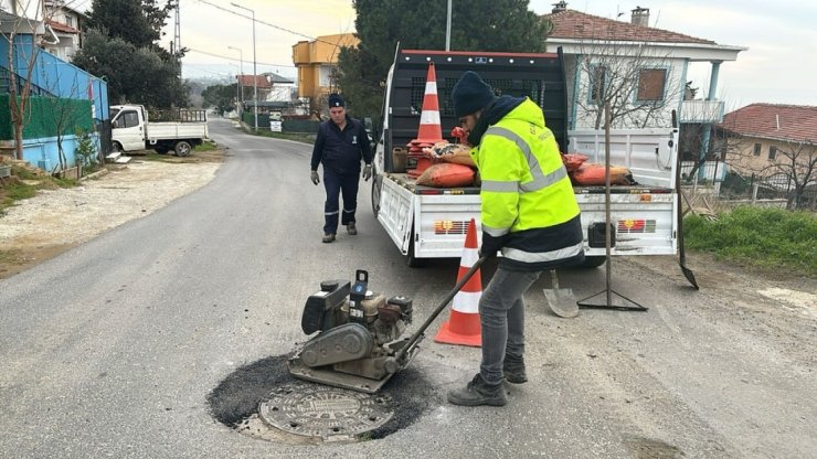 SİLİVRİ’DE ALTYAPI VE YOL ÇALIŞMALARI HIZ KESMEDEN DEVAM EDİYOR