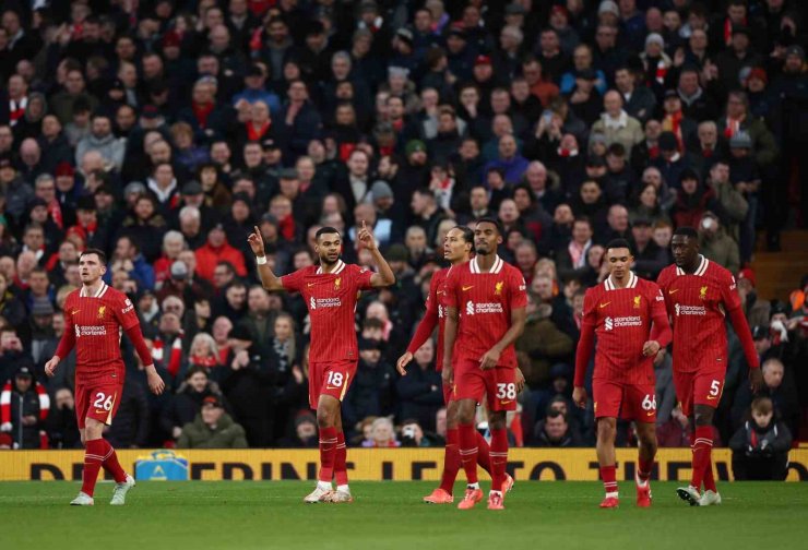 LİVERPOOL HATA YAPMADI, YENİLMEZLİK SERİSİNİ SÜRDÜRDÜ