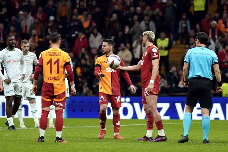 TRENDYOL SÜPER LİG: GALATASARAY: 1 - KONYASPOR: 0 (İLK YARI)