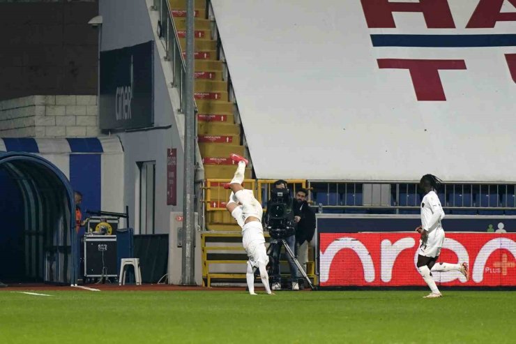 TRENDYOL SÜPER LİG: KASIMPAŞA: 2 - ATAKAŞ HATAYSPOR: 3 (İLK YARI)