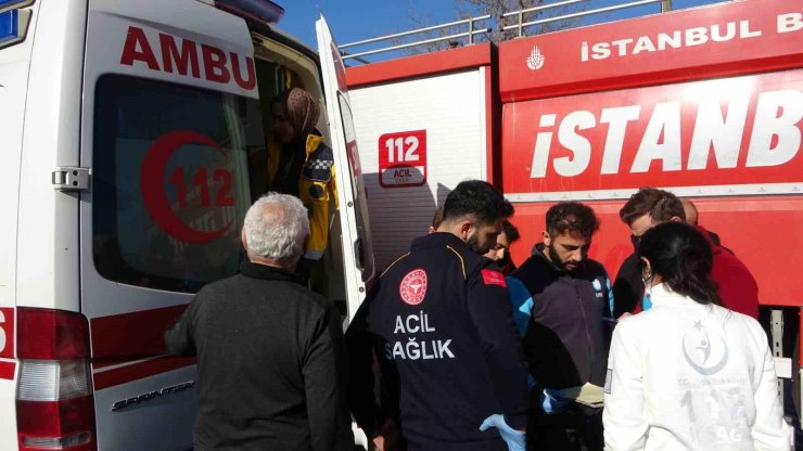 SANCAKTEPE’DE BİNANIN ÇATI KATINDA YANGIN: 6 KİŞİ DUMANDAN ETKİLENDİ