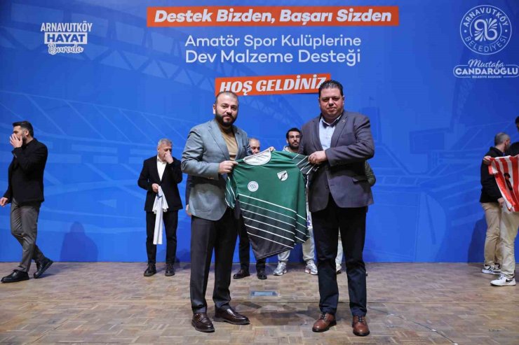 ARNAVUTKÖY BELEDİYESİ’NDEN AMATÖR SPOR KULÜPLERİNE BÜYÜK DESTEK