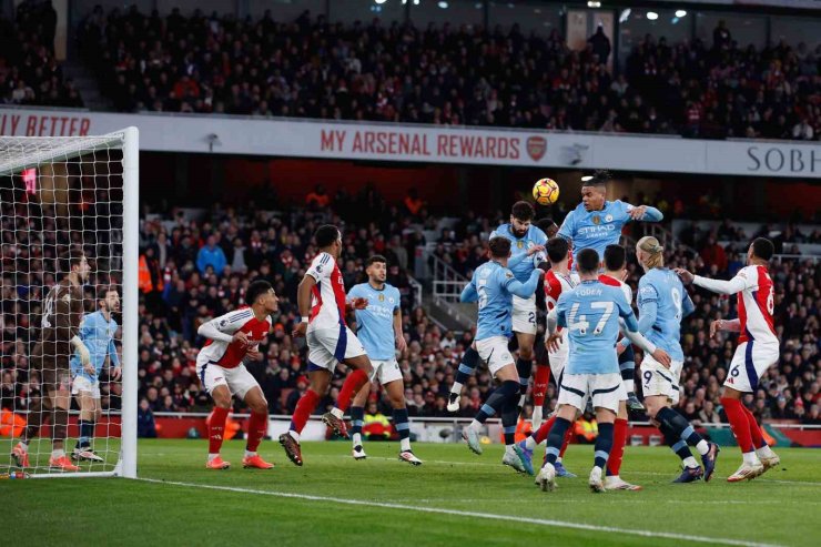 ARSENAL’DAN, MANCHESTER CİTY’E FARKLI TARİFE: 5-1