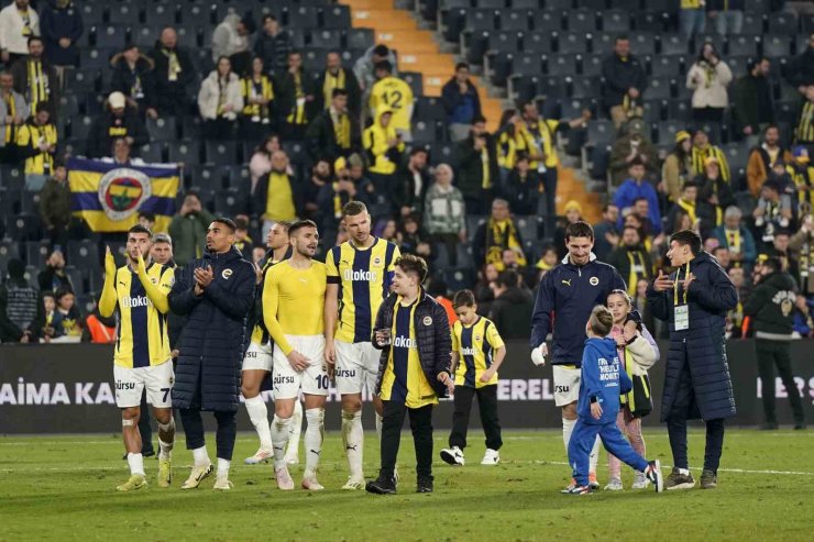 FENERBAHÇE, GOLCÜLERİYLE GERİ DÖNÜŞE İMZA ATTI