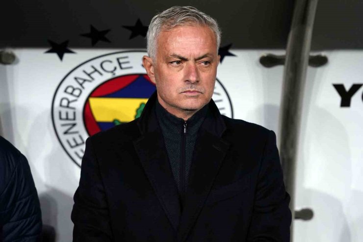 TRENDYOL SÜPER LİG: FENERBAHÇE: 0 - ÇAYKUR RİZESPOR: 2 (MAÇ DEVAM EDİYOR)