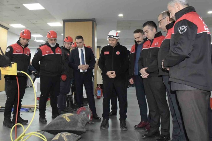 6 ŞUBAT DEPREMİNDE VEFAT EDENLER ESENYURT’TA ANILDI