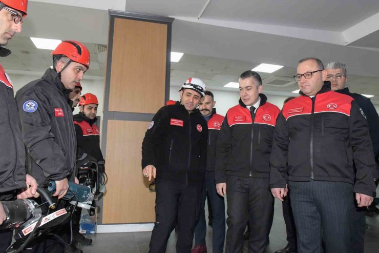 6 ŞUBAT DEPREMİNDE VEFAT EDENLER ESENYURT’TA ANILDI