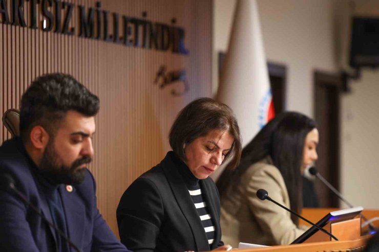 BAŞKAN KÖYMEN, SÜREYYA PLAJI’NDAKİ ALIŞVERİŞ MERKEZİYLE İLGİLİ SON SÜRECİ PAYLAŞTI