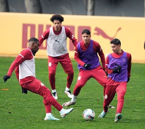 GALATASARAY, ADANA DEMİRSPOR MAÇI HAZIRLIKLARINA BAŞLADI