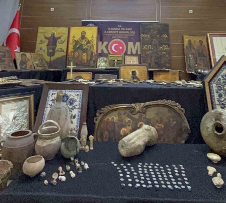 İSTANBUL’DA TARİHİ ESER OPERASYONU: 931 ESER VE OBJE ELE GEÇİRİLDİ