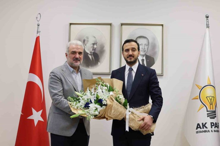 AK PARTİ İSTANBUL İL BAŞKANLIĞI’NDA DEVİR TESLİM TÖRENİ DÜZENLENDİ