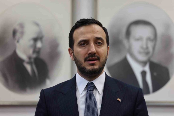AK PARTİ İSTANBUL İL BAŞKANLIĞI’NDA DEVİR TESLİM TÖRENİ DÜZENLENDİ