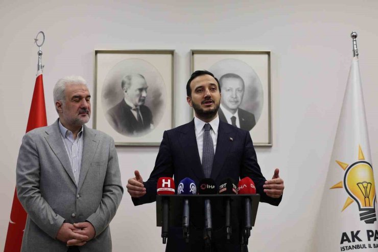 AK PARTİ İSTANBUL İL BAŞKANLIĞI’NDA DEVİR TESLİM TÖRENİ DÜZENLENDİ