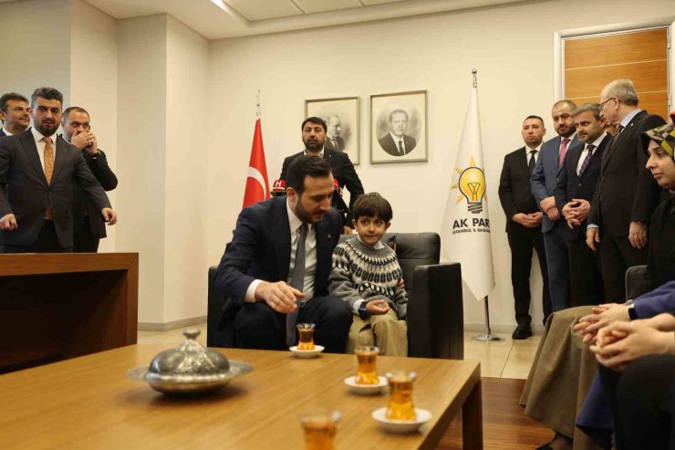 AK PARTİ İSTANBUL İL BAŞKANLIĞI’NDA DEVİR TESLİM TÖRENİ DÜZENLENDİ