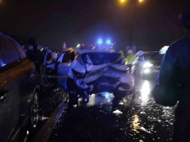 ATAŞEHİR’DE ZİNCİRLEME TRAFİK KAZASI :1 ÖLÜ, 2 YARALI