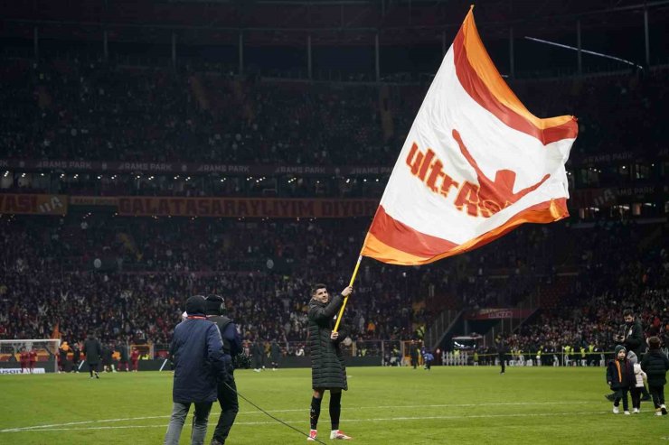 GALATASARAY - ADANA DEMİRSPOR MAÇI TATİL EDİLDİ
