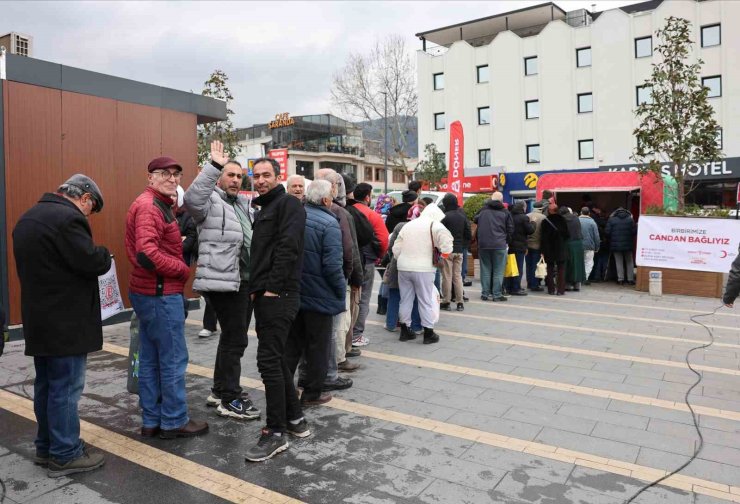 BEREKET DÖNER VE KIZILAY’DAN İŞ BİRLİĞİ