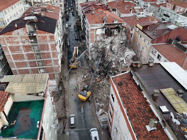 BAHÇELİEVLER KENTSEL DÖNÜŞÜMDE İLK SIRADA: AYNI ANDA ONLARCA RİSKLİ BİNA YENİLENİYOR