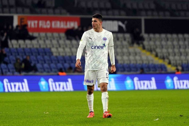 YASİN ÖZCAN, RESMEN ASTON VİLLA’DA