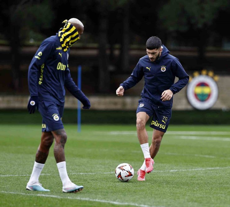 FENERBAHÇE, ANDERLECHT MAÇI HAZIRLIKLARINA BAŞLADI