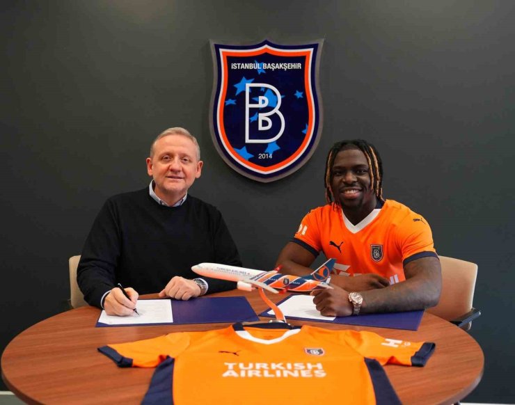 BAŞAKŞEHİR, 5 FUTBOLCU TRANSFER ETTİ