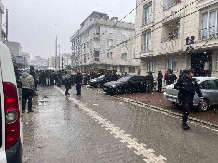 ESENYURT’TA KADIN CİNAYETİ