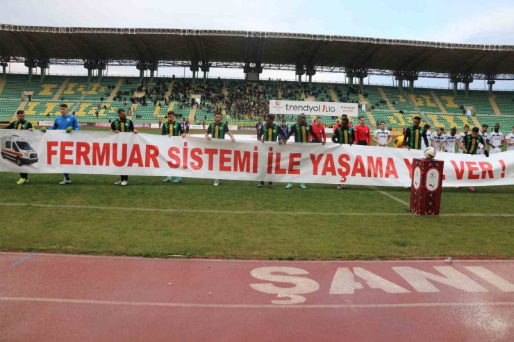 TRENDYOL 1. LİG: ŞANLIURFASPOR: 0 - SAKARYASPOR: 0 (MAÇ DEVAM EDİYOR)