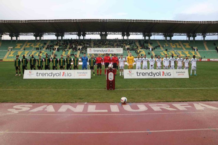 TRENDYOL 1. LİG: ŞANLIURFASPOR: 0 - SAKARYASPOR: 0 (MAÇ DEVAM EDİYOR)