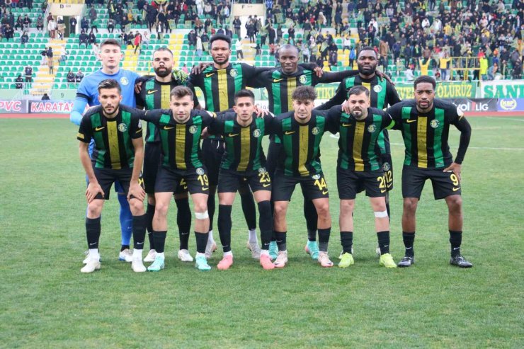 TRENDYOL 1. LİG: ŞANLIURFASPOR: 0 - SAKARYASPOR: 0 (MAÇ DEVAM EDİYOR)