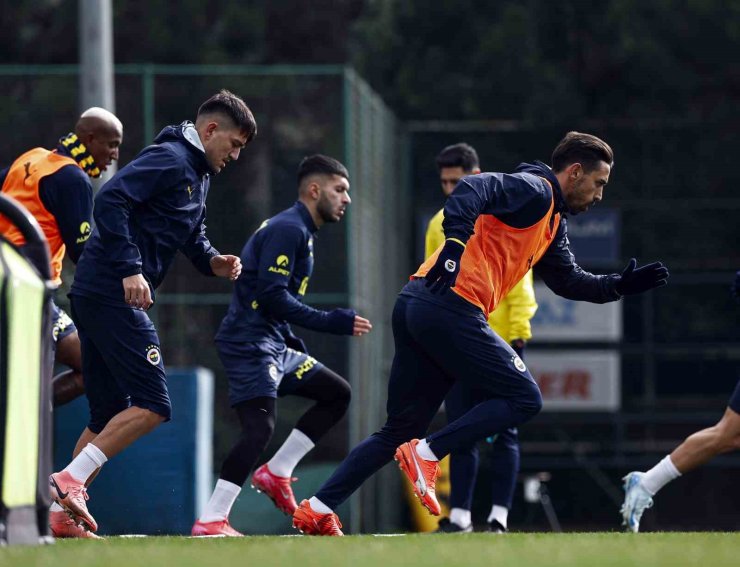 FENERBAHÇE, KASIMPAŞA MAÇI HAZIRLIKLARINA BAŞLADI