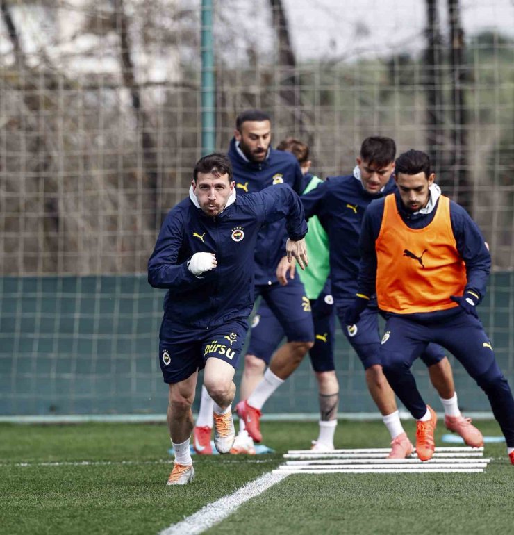 FENERBAHÇE, KASIMPAŞA MAÇI HAZIRLIKLARINA BAŞLADI
