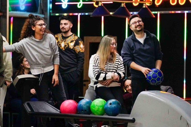BEYLİKDÜZÜ 14 ŞUBAT’TA SEVGİDE BULUŞTU