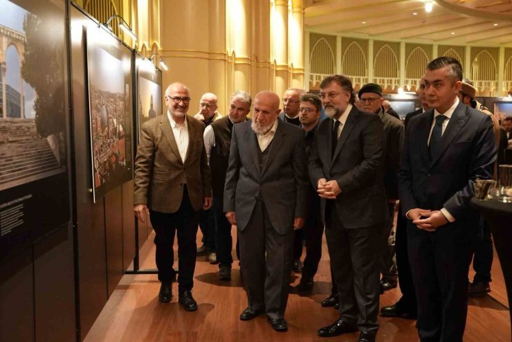 ‘EVLİYA ÇELEBİ’NİN GÖZÜYLE KUDÜS’ÜN MİRACI’ KİTABININ TANITIMI GERÇEKLEŞTİRİLDİ