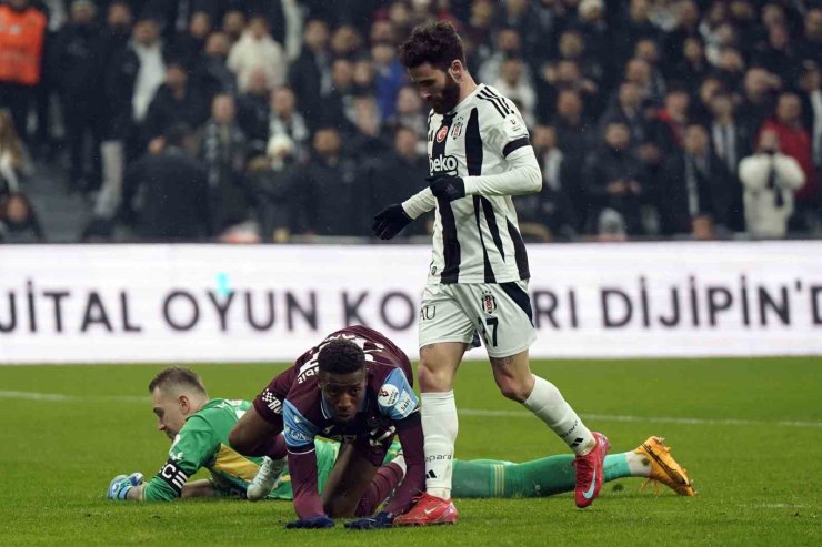 TRENDYOL SÜPER LİG: BEŞİKTAŞ: 0 - TRABZONSPOR: 1 (İLK YARI)