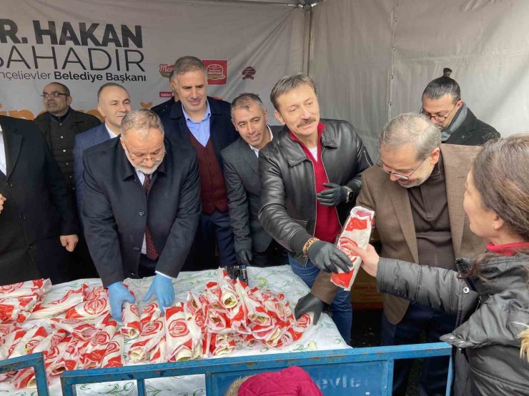 BAHÇELİEVLER’DE DOĞU VE GÜNEYDOĞU ÇİĞ KÖFTE FESTİVALİ’NE YOĞUN İLGİ