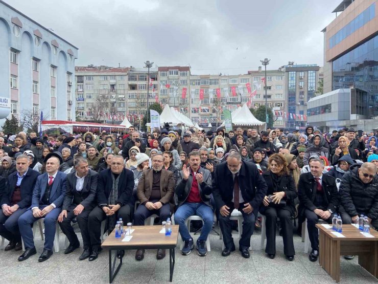 BAHÇELİEVLER’DE DOĞU VE GÜNEYDOĞU ÇİĞ KÖFTE FESTİVALİ’NE YOĞUN İLGİ