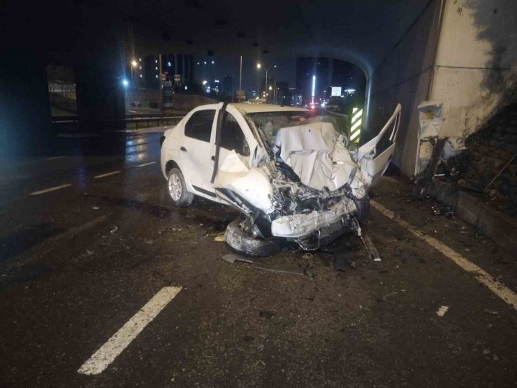 MALTEPE’DE TRAFİK KAZASI: 1 AĞIR YARALI
